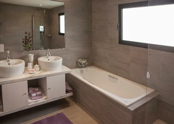 Holiday home Casa Do Acer